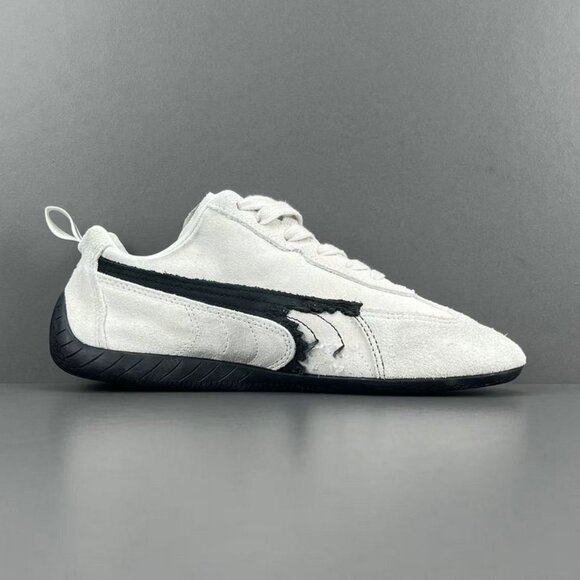 Puma Black And White Thin-Soled Low-Top Sneakers - Picture 4 of 11